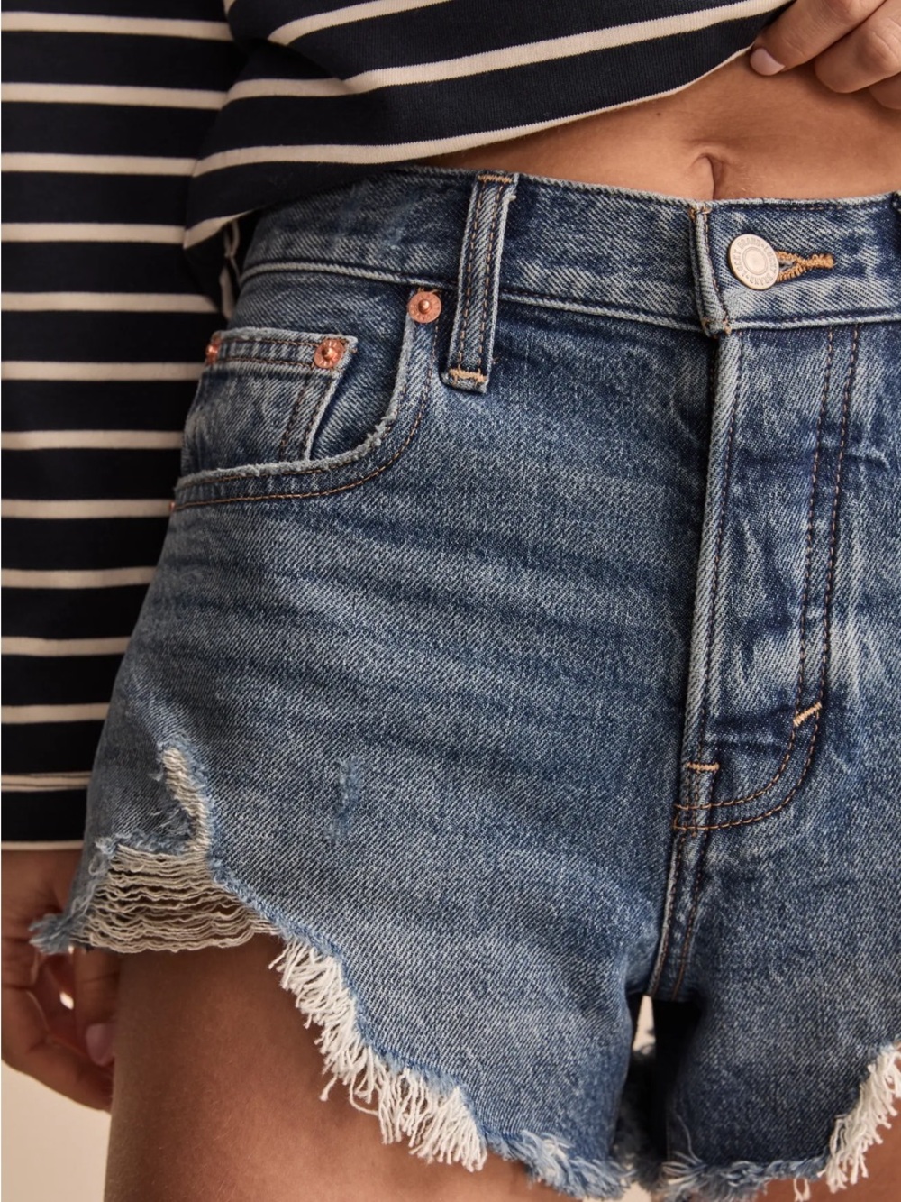 Lucky Brand High-Rise Distressed Denim Shorts Festival Coachella Stagecoach NWT - Picture 4 of 8